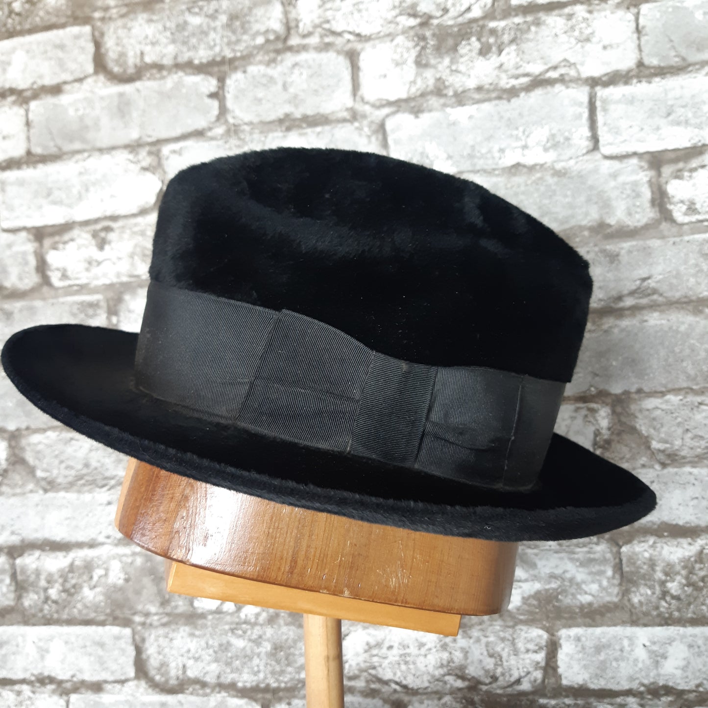 Hat, Flemish Felt Fedora