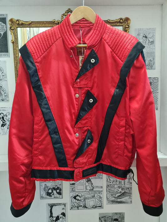 Jacket, Thriller